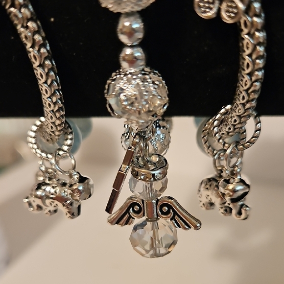 3 Silvertone & Seafoam Glass Beads & Charms Stretch Bracelets - Picture 6 of 13